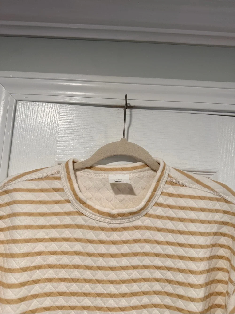 NWOT J. Crew Size 2X Tan Cream Reversible Quilted Striped Crew Sweatshirt